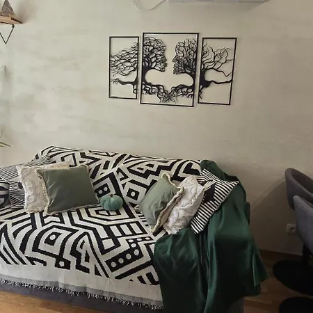 Djuric Grey Apartment